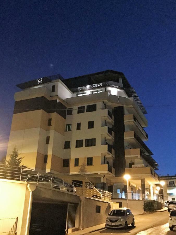 Civico 27 Hotel Cosenza Bagian luar foto